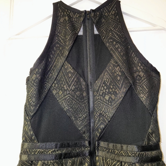 PARKER Black & Gold Geometrical Textured Print In Gold Black Flare Dress Size M - Picture 6 of 16